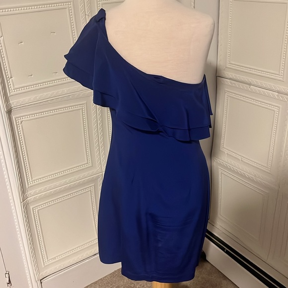 Prom Dress - Picture 3 of 7